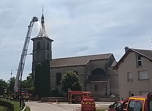 Feu d&rsquo;église à Gugnécourt