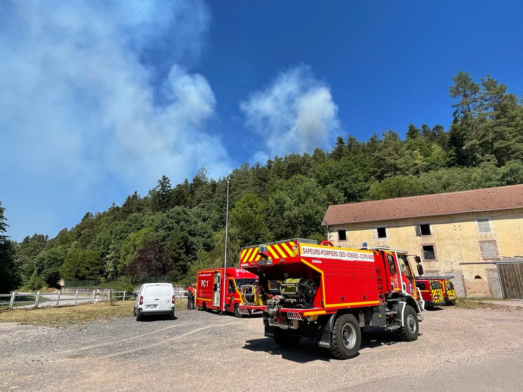 Feu de forêt en cours entre Mortagne et Brouvelieures
