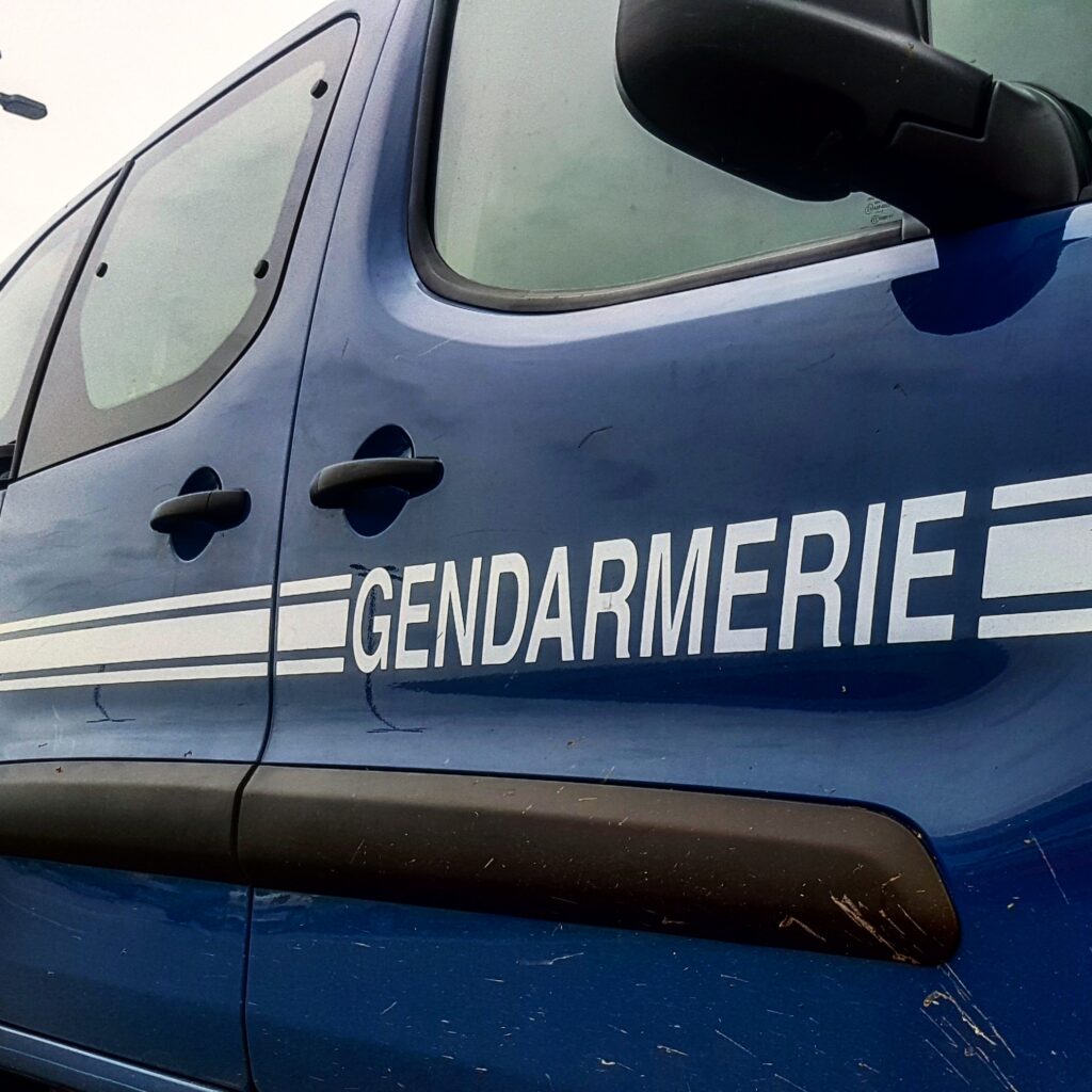 Un motard de la Gendarmerie chute sur la RN 57