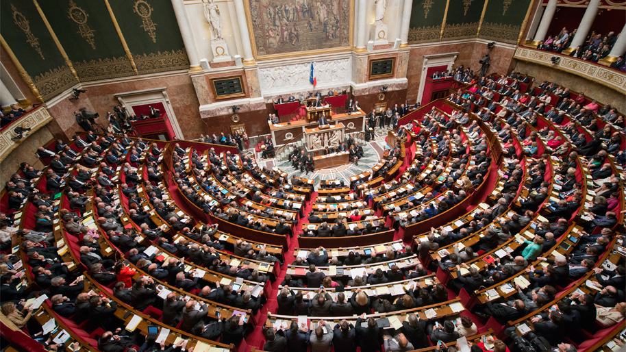 La suppression de l’obligation vaccinale contre le COVID-19 au menu de l’Assemblée Nationale
