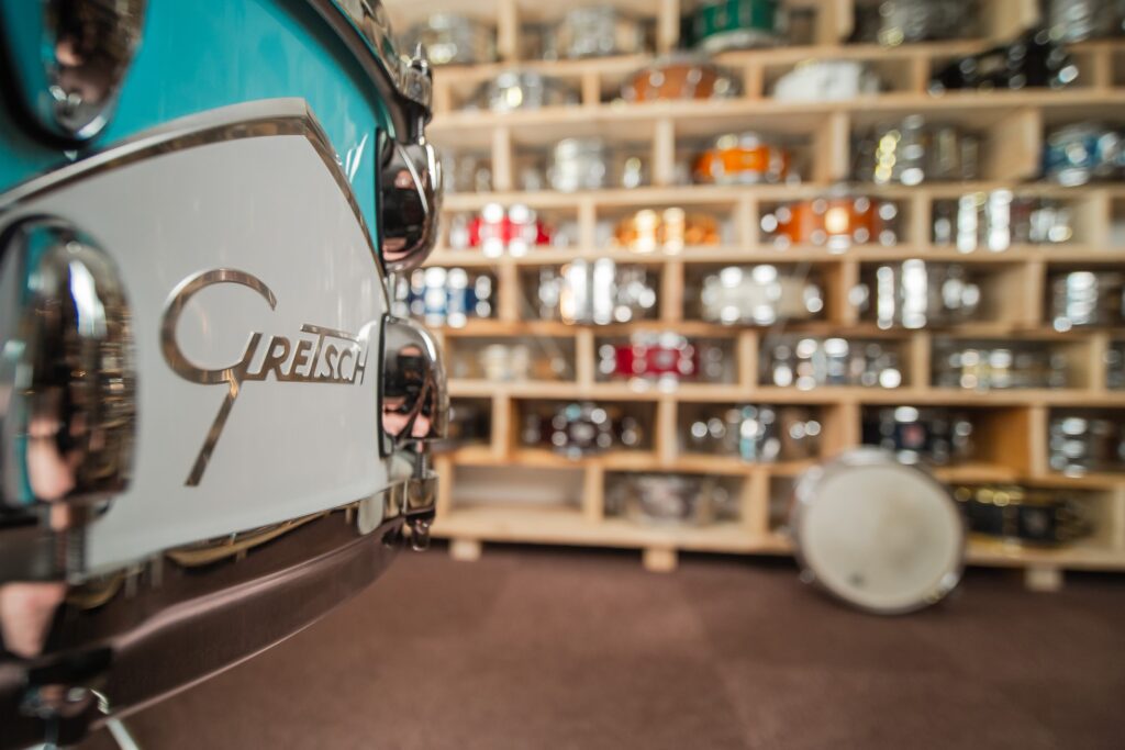 Vosges : un musée de la batterie unique au monde ouvre ses portes à Senones