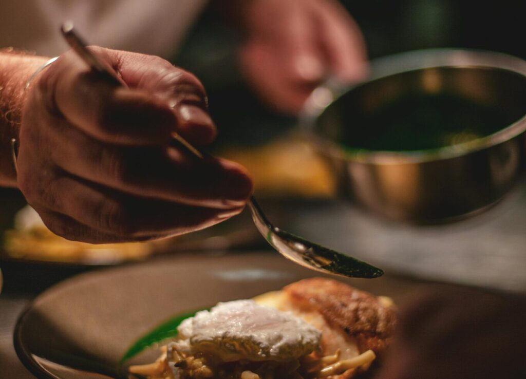 La restauration française face au défi des territoires : reconquête par la qualité et l’ancrage local en 2025